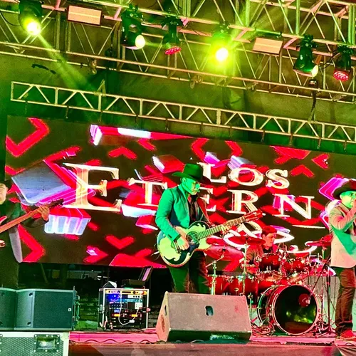 Los Eternos - Foto 7
